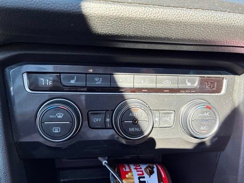 Used 2019 Volkswagen Tiguan SE w/ Panoramic Sunroof Package AWD/4WD image 15