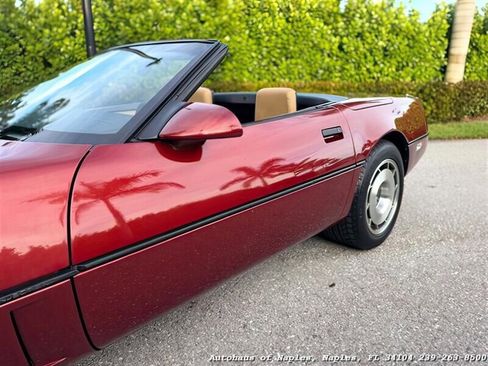 Used 1987 Chevrolet Corvette Convertible RWD image 32