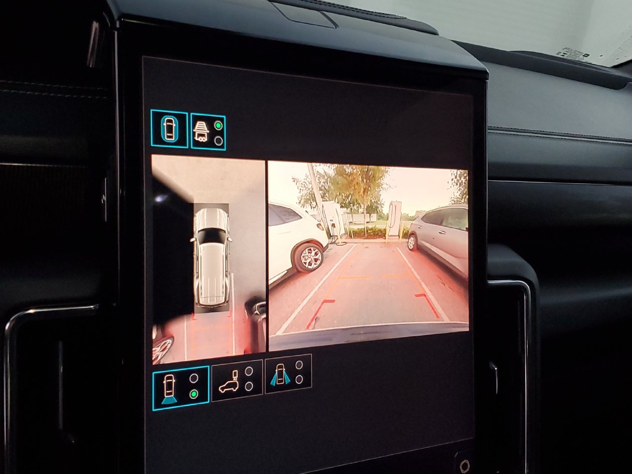 Used 2025 GMC Yukon Elevation w/ Technology Package RWD image 21