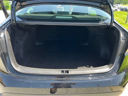 Used 2024 Toyota Corolla LE FWD image 9