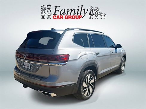 New 2026 Volkswagen Atlas SE FWD image 3