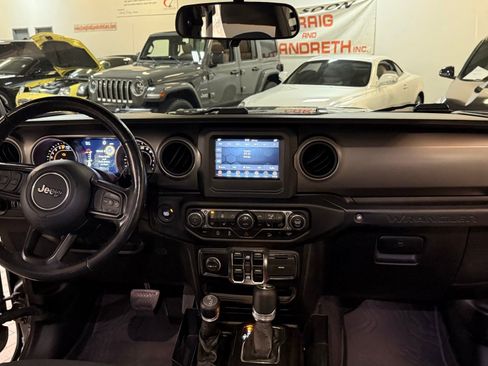Used 2021 Jeep Wrangler Unlimited Sport image 34