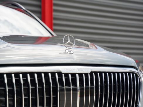 Used 2023 Mercedes-Benz Maybach GLS 600 4MATIC image 8