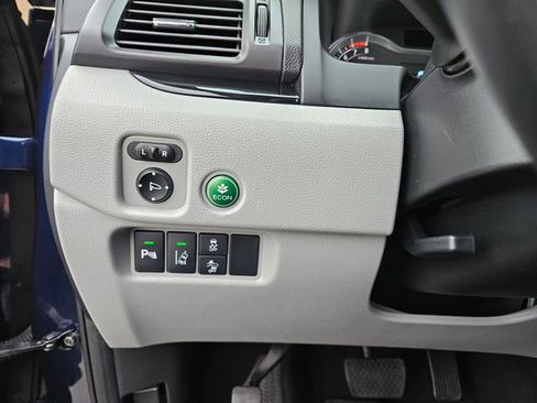 Used 2016 Honda Pilot Touring image 24