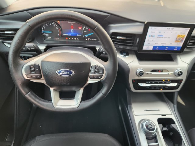 Used 2023 Ford Explorer XLT RWD image 26