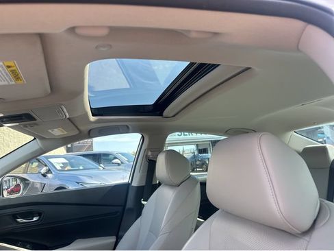 Used 2024 Honda Accord Touring image 7