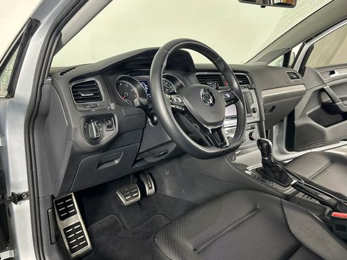Used 2017 Volkswagen Golf Alltrack SE image 33