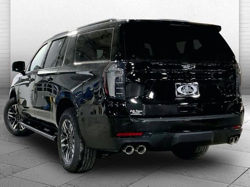 New 2026 Chevrolet Suburban Z71 w/ Z71 Off-Road Package AWD/4WD image 3