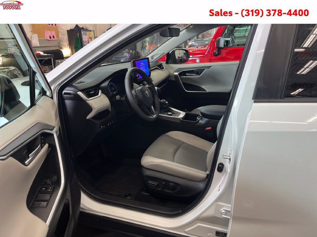 Certified 2025 Toyota RAV4 Limited w/ Weather Package AWD/4WD image 25