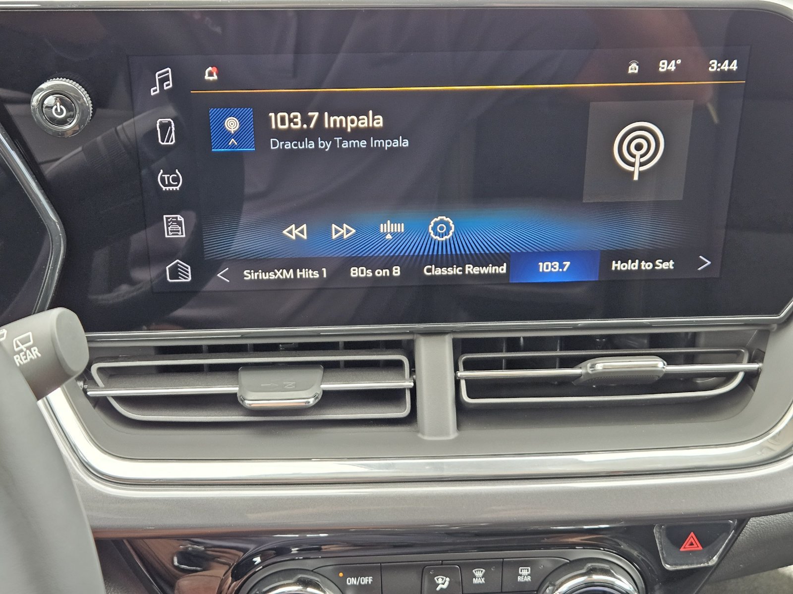 New 2026 Chevrolet Trax ACTIV w/ Driver Confidence Package FWD image 19