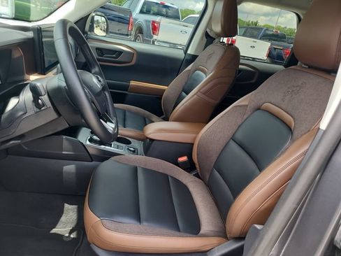 Used 2025 Ford Bronco Sport Outer Banks w/ Outer Banks Tech Package+ AWD/4WD image 19