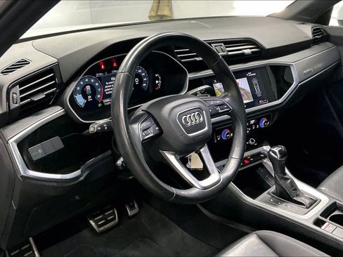 Used 2022 Audi Q3 2.0T Premium image 16