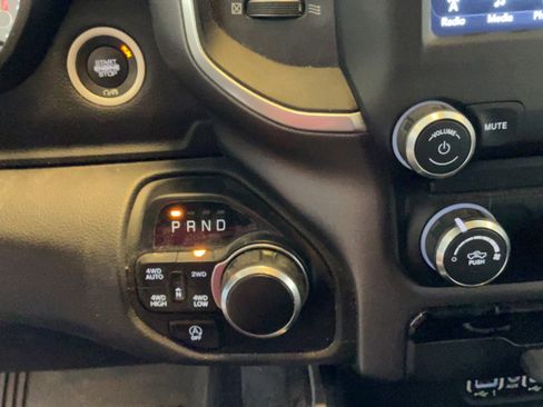 Used 2021 RAM 1500 Big Horn AWD/4WD image 32