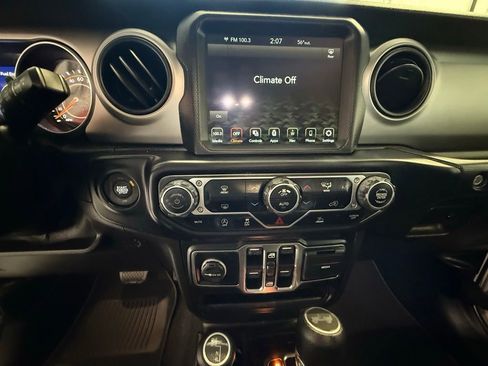 Used 2021 Jeep Wrangler Unlimited Sport image 28