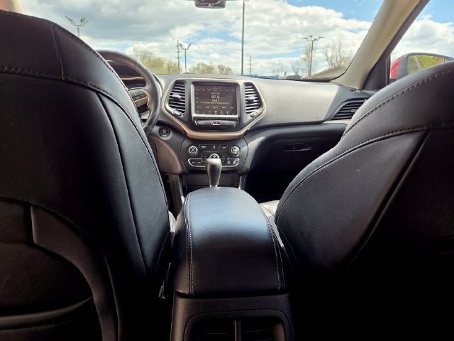 Used 2014 Jeep Cherokee Limited FWD image 40