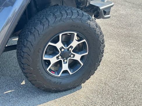 Used 2020 Jeep Wrangler Unlimited Rubicon AWD/4WD image 11