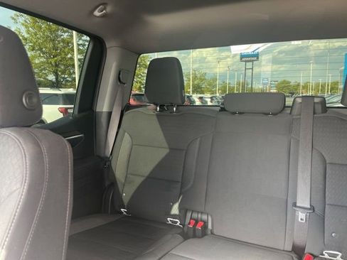 Used 2022 Chevrolet Silverado 1500 RST w/ Z71 Off-Road Package AWD/4WD image 9