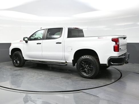Used 2023 Chevrolet Silverado 1500 LT Trail Boss w/ Protection Package AWD/4WD image 4