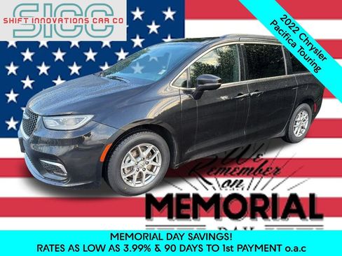 Used 2022 Chrysler Pacifica Touring FWD image 1