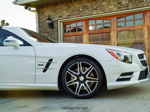 Used 2015 Mercedes-Benz SL 550 image 64