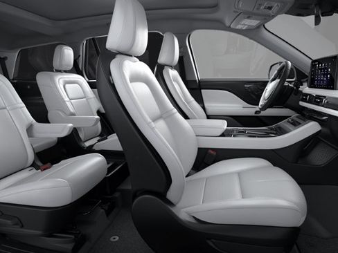 New 2027 Lincoln Aviator AWD image 28