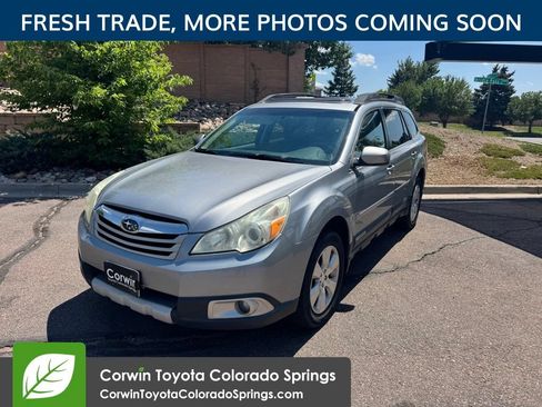 Used 2011 Subaru Outback 3.6R Limited AWD/4WD image 3