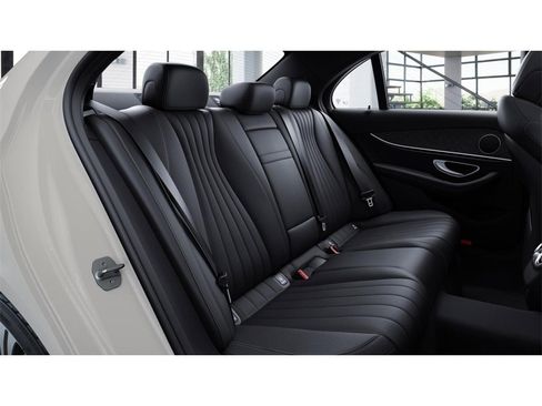 Certified 2023 Mercedes-Benz E 450 4MATIC Sedan image 5