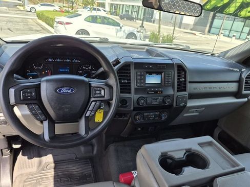 Used 2020 Ford F550 2WD Regular Cab Super Duty image 22