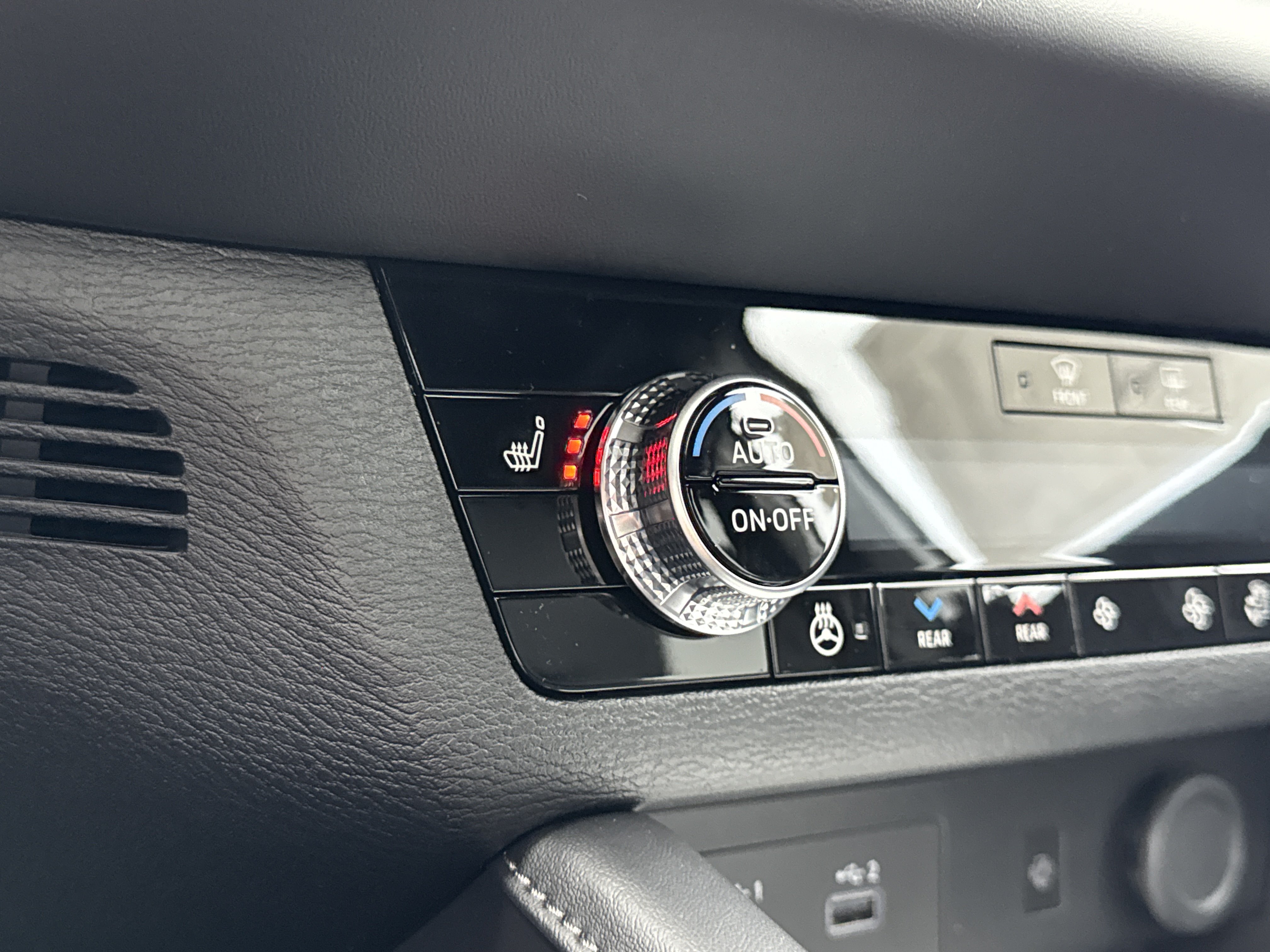 New 2026 Nissan Rogue Platinum AWD/4WD image 29