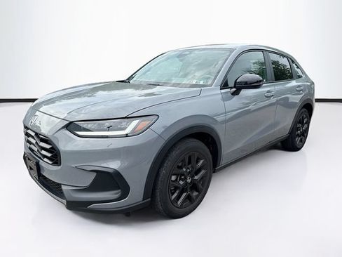 Used 2024 Honda HR-V Sport image 3