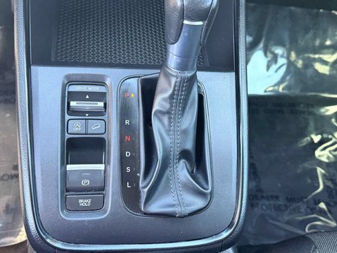 Used 2025 Honda CR-V LX image 30