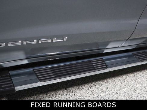 Used 2025 GMC Sierra 1500 Denali w/ Technology Package AWD/4WD image 12