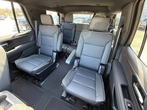 New 2026 Chevrolet Tahoe Premier w/ Sun And Tow Package AWD/4WD image 22