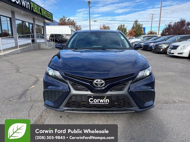 Used 2021 Toyota Camry SE w/ Cold Weather Package AWD/4WD image 2