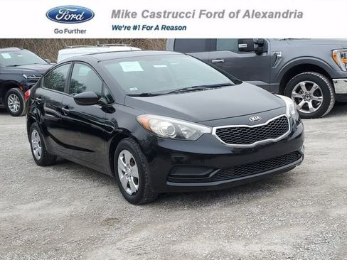 Used 2016 Kia Forte LX image 1
