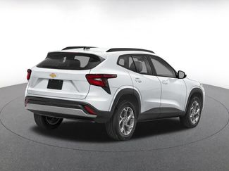 Used 2025 Chevrolet Trax LT FWD video 2