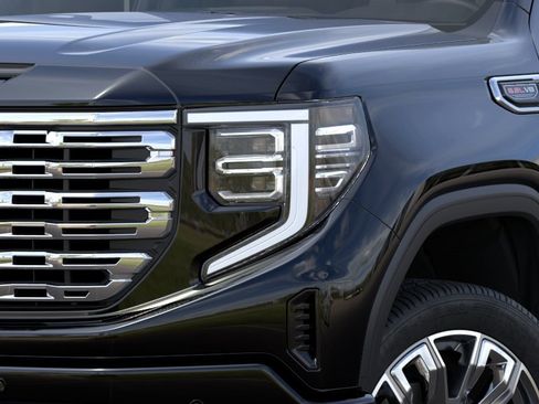 New 2026 GMC Sierra 1500 Denali w/ Denali Reserve Package AWD/4WD image 10