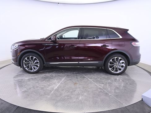 Used 2022 Lincoln Nautilus Reserve w/ Equipment Group 201A image 2