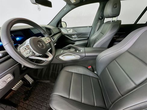 Used 2023 Mercedes-Benz GLS 450 4MATIC image 22