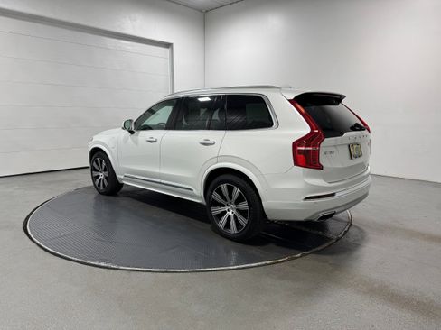Used 2021 Volvo XC90 T8 Inscription w/ Advanced Package image 29