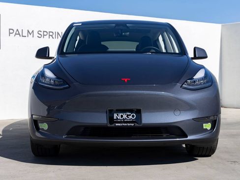 Used 2023 Tesla Model Y Long Range AWD/4WD image 4