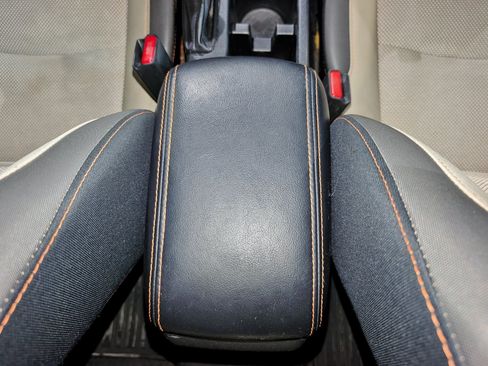 Used 2017 Subaru Crosstrek 2.0i Premium AWD/4WD image 36