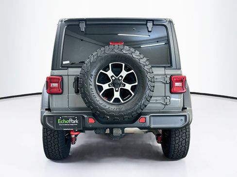 Used 2022 Jeep Wrangler Unlimited Rubicon w/ Cold Weather Group AWD/4WD image 7
