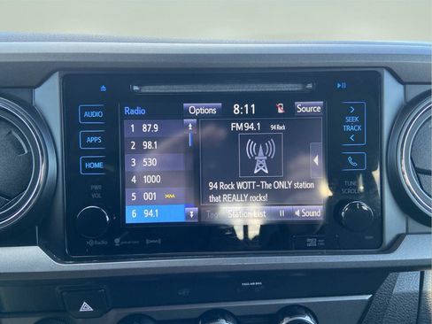 Used 2019 Toyota Tacoma TRD Sport AWD/4WD image 23
