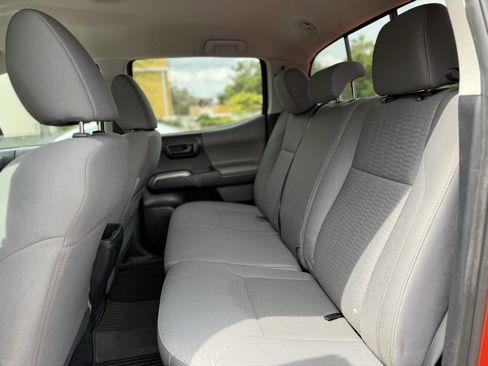 Used 2017 Toyota Tacoma SR5 image 21