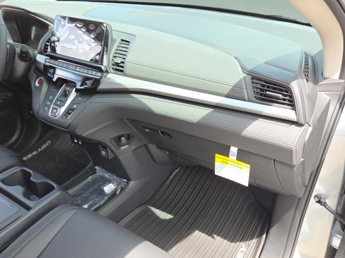 New 2026 Honda Odyssey EX-L image 19
