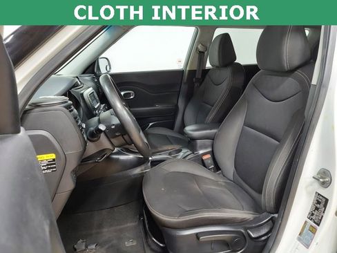 Used 2019 Kia Soul image 3