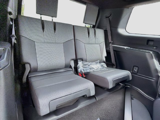 New 2026 Lexus GX 550 w/ Cold Area Package AWD/4WD image 22