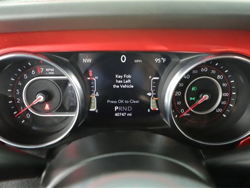 Certified 2022 Jeep Wrangler Unlimited Rubicon w/ Cold Weather Group image 18