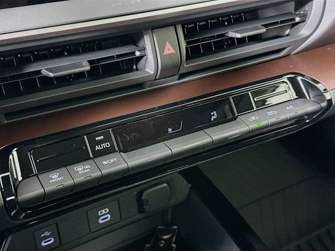 New 2026 Toyota Prius Plug-In Hybrid image 16